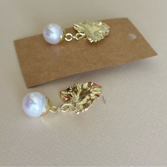 Pearl Drop Earrings N1533 - Picture 3 of 3